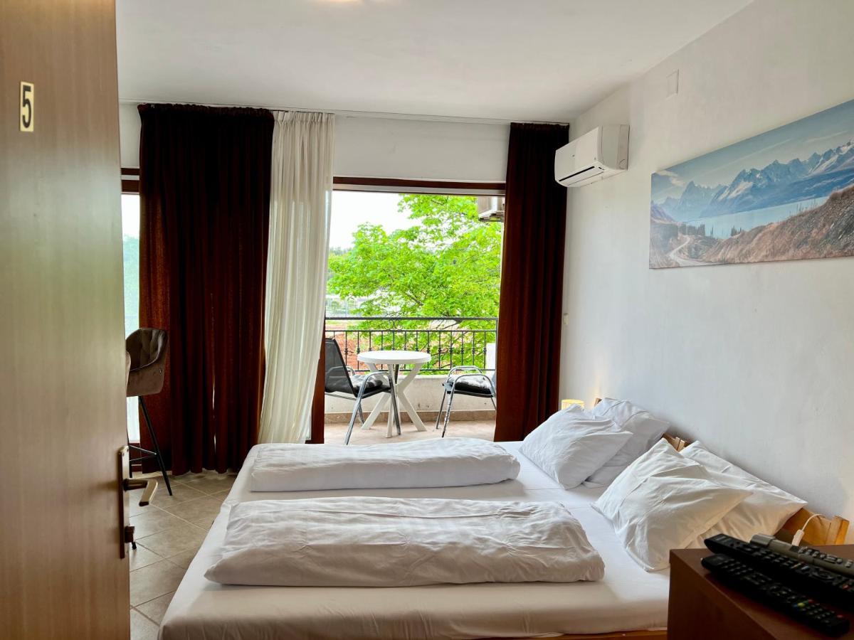 Rooms & Apartment Hegic Zadar Eksteriør bilde